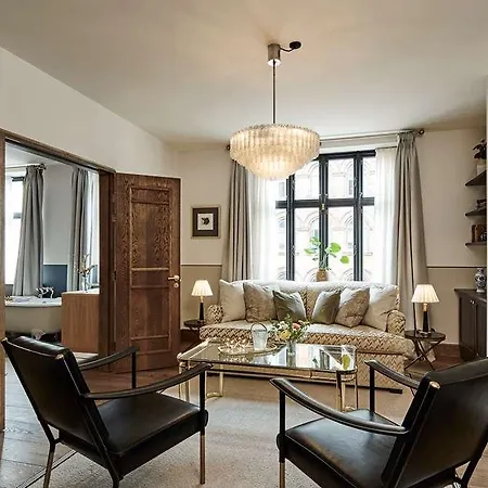 Sanders Hotel 5*