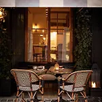 Hotel Sanders