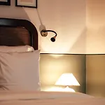 Sanders Hotel