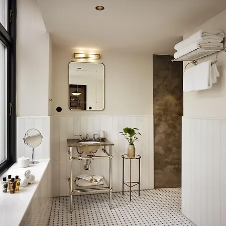 فندق ساندرز