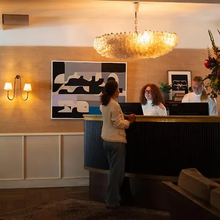 Sanders Hotell 5*