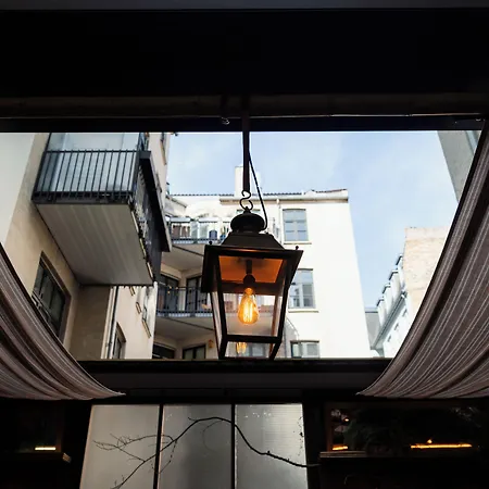 فندق ساندرز 5*