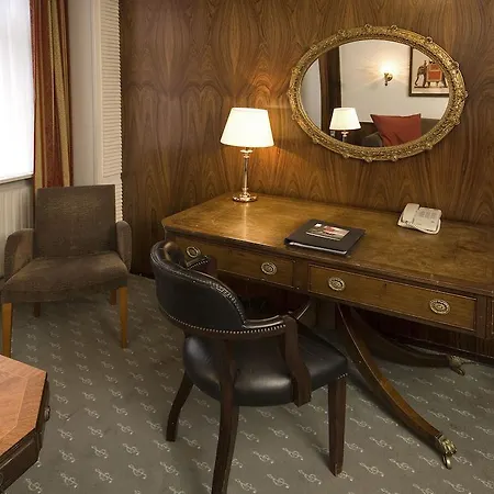 Hotel Sanders