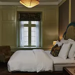 Sanders Hotel