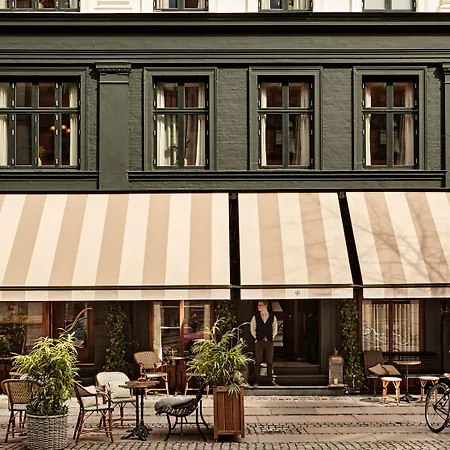 Sanders Hotel 5*