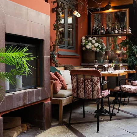 Sanders Hotel 5*