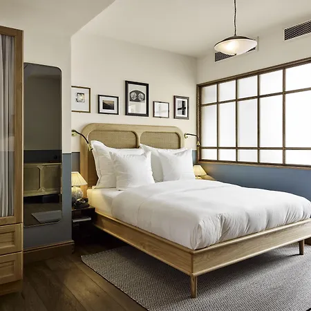 Sanders Hotel 5*